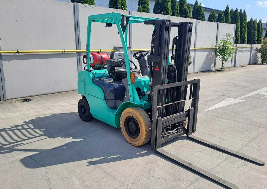 Mitsubishi FG25N - Plinski viličar: slika Mitsubishi FG25N - Plinski viličar Mitsubishi FG25N - Plinski viličar: slika Mitsubishi FG25N - Plinski viličar