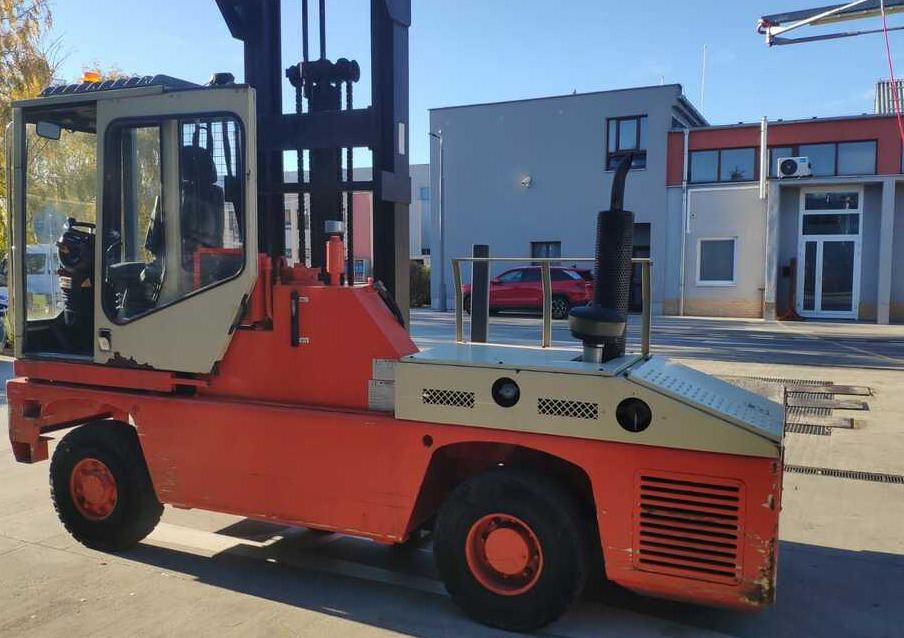 Terex SF50U - Bočni utovarivač: slika Terex SF50U - Bočni utovarivač Terex SF50U - Bočni utovarivač: slika Terex SF50U - Bočni utovarivač