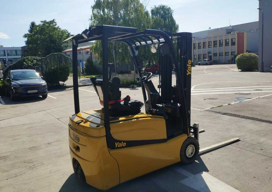 Yale ERP16 VT - Električni viličar: slika Yale ERP16 VT - Električni viličar Yale ERP16 VT - Električni viličar: slika Yale ERP16 VT - Električni viličar
