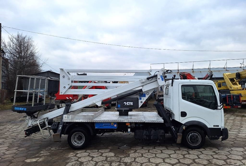 CTE ZED 20 C - Podizna platforma montirana na kamion: slika CTE ZED 20 C - Podizna platforma montirana na kamion CTE ZED 20 C - Podizna platforma montirana na kamion: slika CTE ZED 20 C - Podizna platforma montirana na kamion