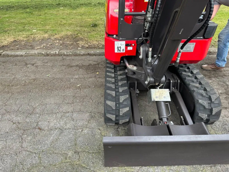 Rhino Rhinoceros XN18 - Mini bager: slika Rhino Rhinoceros XN18 - Mini bager Rhino Rhinoceros XN18 - Mini bager: slika Rhino Rhinoceros XN18 - Mini bager