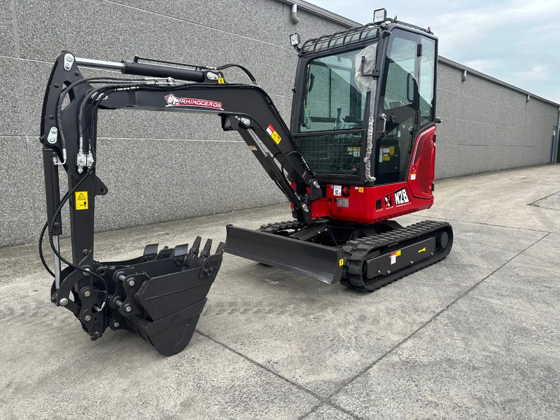 Rhinoceros XN28 - Mini bager: slika Rhinoceros XN28 - Mini bager Rhinoceros XN28 - Mini bager: slika Rhinoceros XN28 - Mini bager