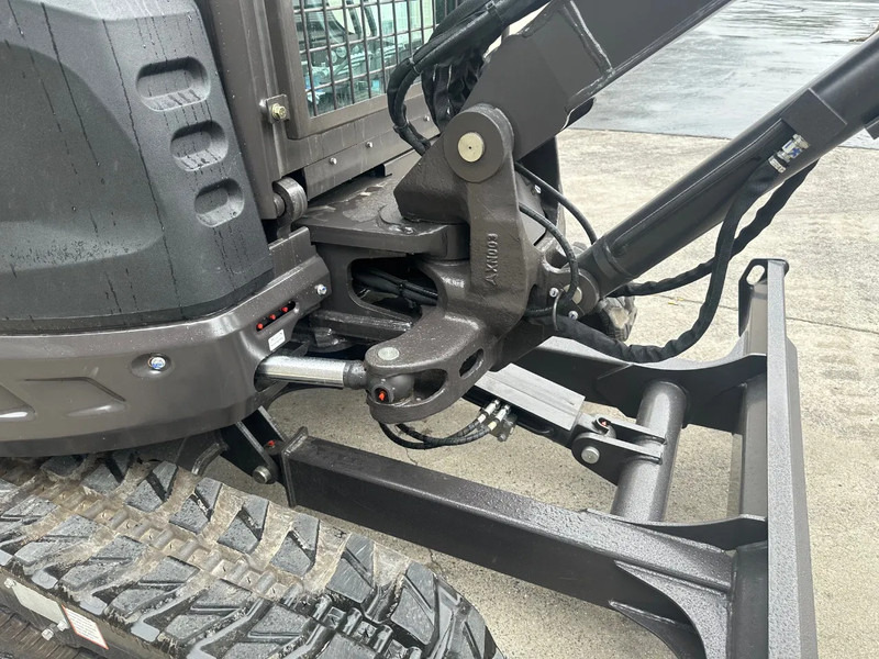 Rhinoceros XN35 PRO - Mini bager: slika Rhinoceros XN35 PRO - Mini bager Rhinoceros XN35 PRO - Mini bager: slika Rhinoceros XN35 PRO - Mini bager