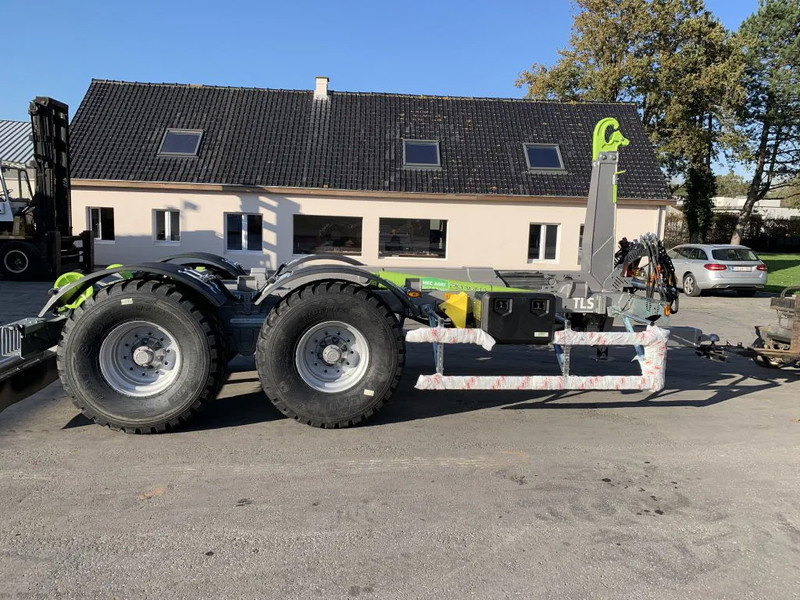 Roagna R14 - Transporter kontejnera/ Poluprikolica s izmjenjivim sanducima: slika Roagna R14 - Transporter kontejnera/ Poluprikolica s izmjenjivim sanducima Roagna R14 - Transporter kontejnera/ Poluprikolica s izmjenjivim sanducima: slika Roagna R14 - Transporter kontejnera/ Poluprikolica s izmjenjivim sanducima