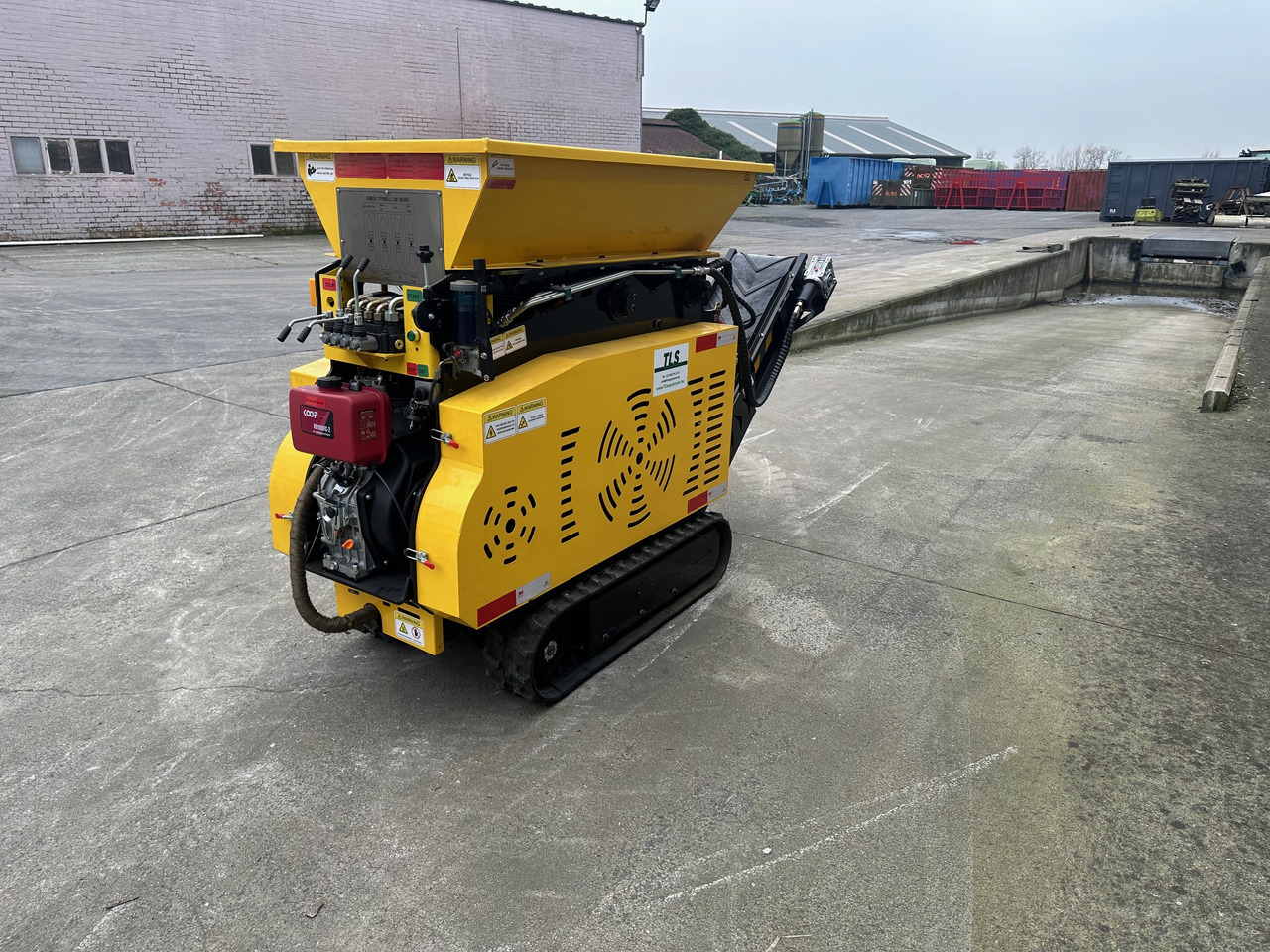TLS Y405 - Mobilna drobilica: slika TLS Y405 - Mobilna drobilica TLS Y405 - Mobilna drobilica: slika TLS Y405 - Mobilna drobilica