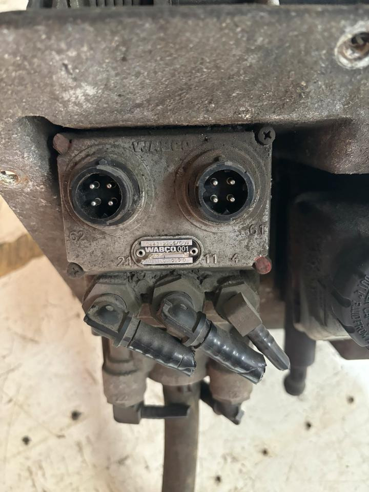 Atego Fußbremsventil Bremsventil A9702940001 WABCO 480001000 - Papučica za Kamion: slika  Atego Fußbremsventil Bremsventil A9702940001 WABCO 480001000 - Papučica za Kamion Atego Fußbremsventil Bremsventil A9702940001 WABCO 480001000 - Papučica za Kamion: slika  Atego Fußbremsventil Bremsventil A9702940001 WABCO 480001000 - Papučica za Kamion