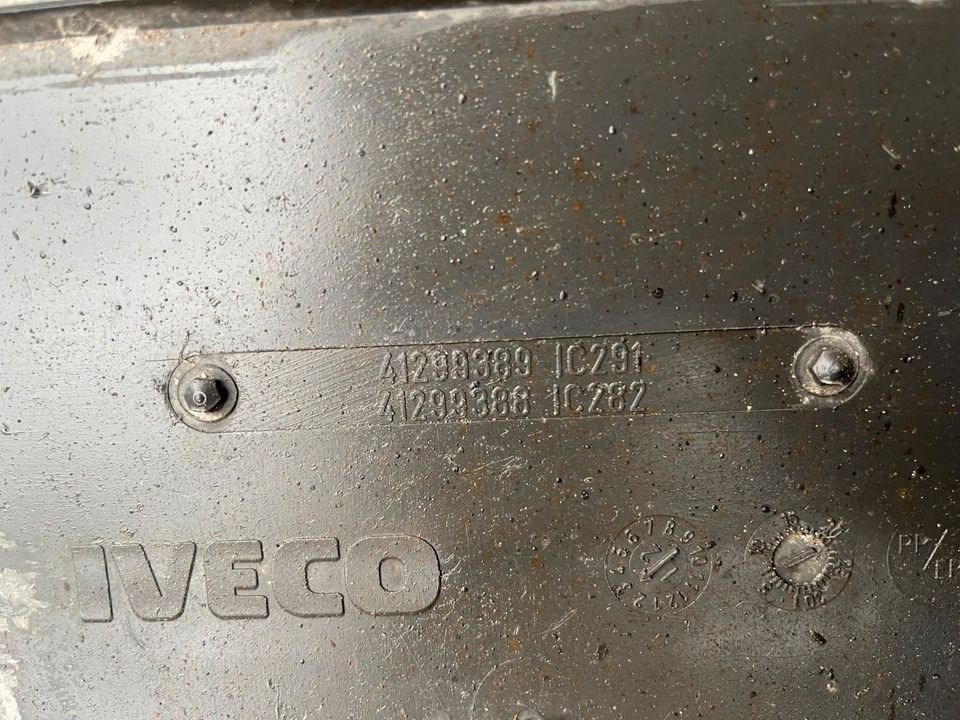 IVECO Stralis 450 Kotflügel vorne rechts 41299389 / 41299388 - Blatobran za Kamion: slika IVECO Stralis 450 Kotflügel vorne rechts 41299389 / 41299388 - Blatobran za Kamion IVECO Stralis 450 Kotflügel vorne rechts 41299389 / 41299388 - Blatobran za Kamion: slika IVECO Stralis 450 Kotflügel vorne rechts 41299389 / 41299388 - Blatobran za Kamion