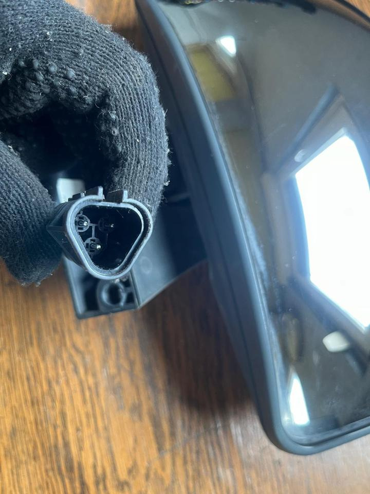 MAN Außenspiegel, Rampenspiegel elektrisch 81637306574 - Retrovizor za Kamion: slika MAN Außenspiegel, Rampenspiegel elektrisch 81637306574 - Retrovizor za Kamion MAN Außenspiegel, Rampenspiegel elektrisch 81637306574 - Retrovizor za Kamion: slika MAN Außenspiegel, Rampenspiegel elektrisch 81637306574 - Retrovizor za Kamion