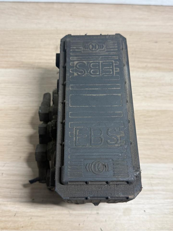 MAN KNORR-BREMSE EBS Ventil K020024 81.52106-6050 - Ventil za Kamion: slika MAN KNORR-BREMSE EBS Ventil K020024 81.52106-6050 - Ventil za Kamion MAN KNORR-BREMSE EBS Ventil K020024 81.52106-6050 - Ventil za Kamion: slika MAN KNORR-BREMSE EBS Ventil K020024 81.52106-6050 - Ventil za Kamion