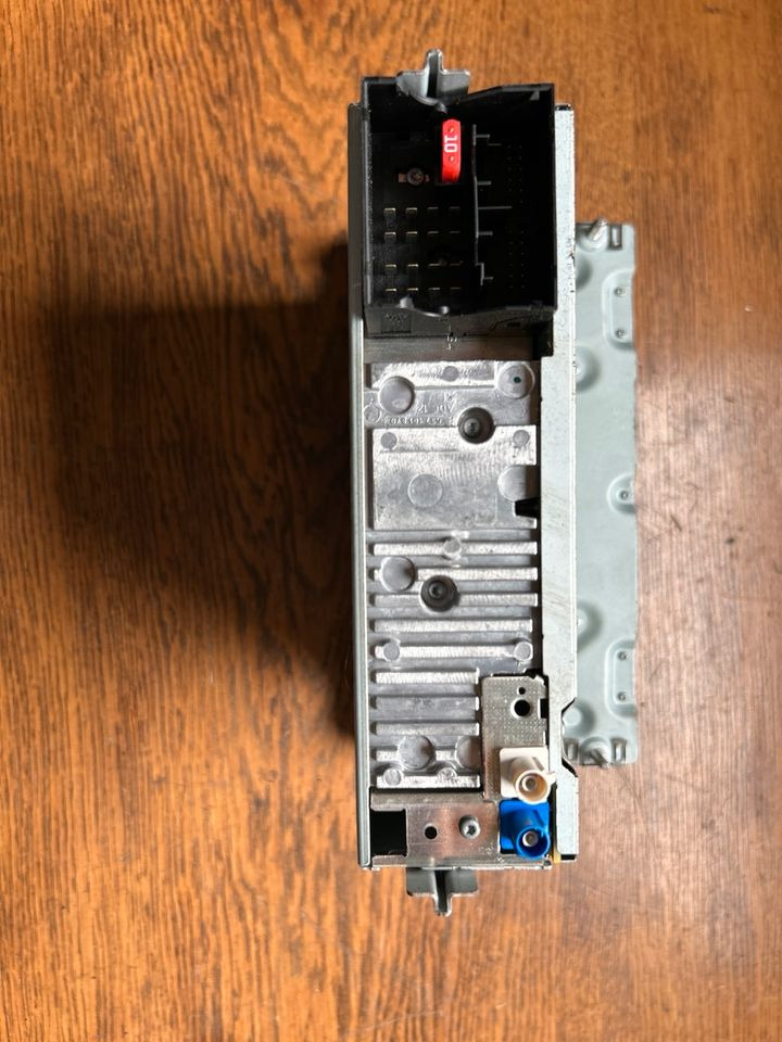 MAN Radio/Navigationssystem TGM BOSCH 81.28100-6017 - Sustav navigacije za Kamion: slika MAN Radio/Navigationssystem TGM BOSCH 81.28100-6017 - Sustav navigacije za Kamion MAN Radio/Navigationssystem TGM BOSCH 81.28100-6017 - Sustav navigacije za Kamion: slika MAN Radio/Navigationssystem TGM BOSCH 81.28100-6017 - Sustav navigacije za Kamion