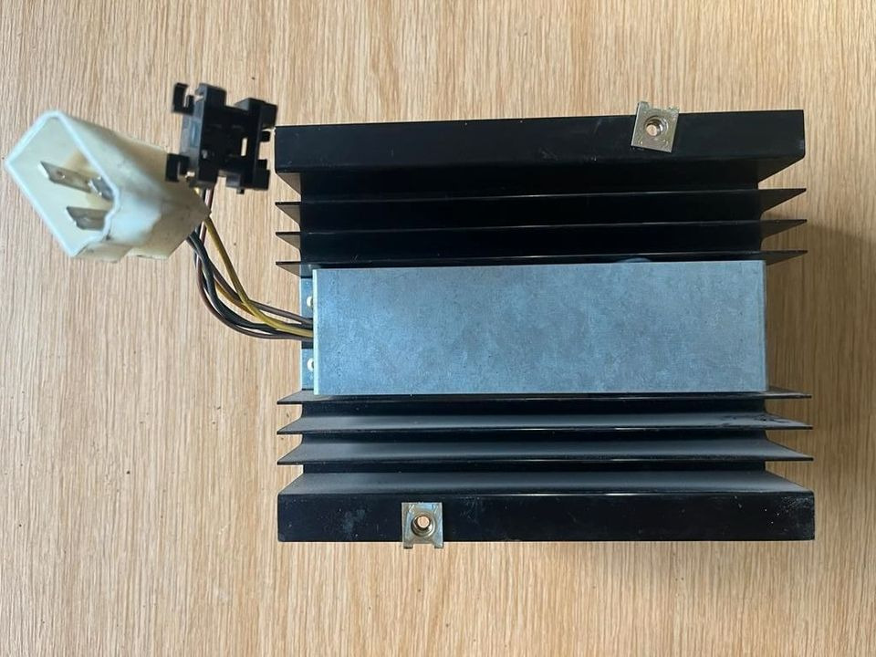 MAN Spannungswandler LINDENMAYR TYP 190 24V/12V 10A/7A - Električni sustav za Kamion: slika MAN Spannungswandler LINDENMAYR TYP 190 24V/12V 10A/7A - Električni sustav za Kamion MAN Spannungswandler LINDENMAYR TYP 190 24V/12V 10A/7A - Električni sustav za Kamion: slika MAN Spannungswandler LINDENMAYR TYP 190 24V/12V 10A/7A - Električni sustav za Kamion