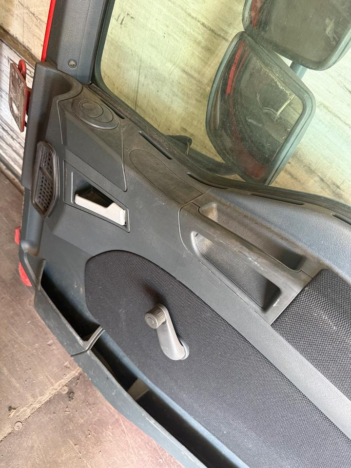 MAN TGM Beifahrertür Rot Spiegel Innenverkleidung LN 66 - Vrata i dijelovi za Kamion: slika MAN TGM Beifahrertür Rot Spiegel Innenverkleidung LN 66 - Vrata i dijelovi za Kamion MAN TGM Beifahrertür Rot Spiegel Innenverkleidung LN 66 - Vrata i dijelovi za Kamion: slika MAN TGM Beifahrertür Rot Spiegel Innenverkleidung LN 66 - Vrata i dijelovi za Kamion