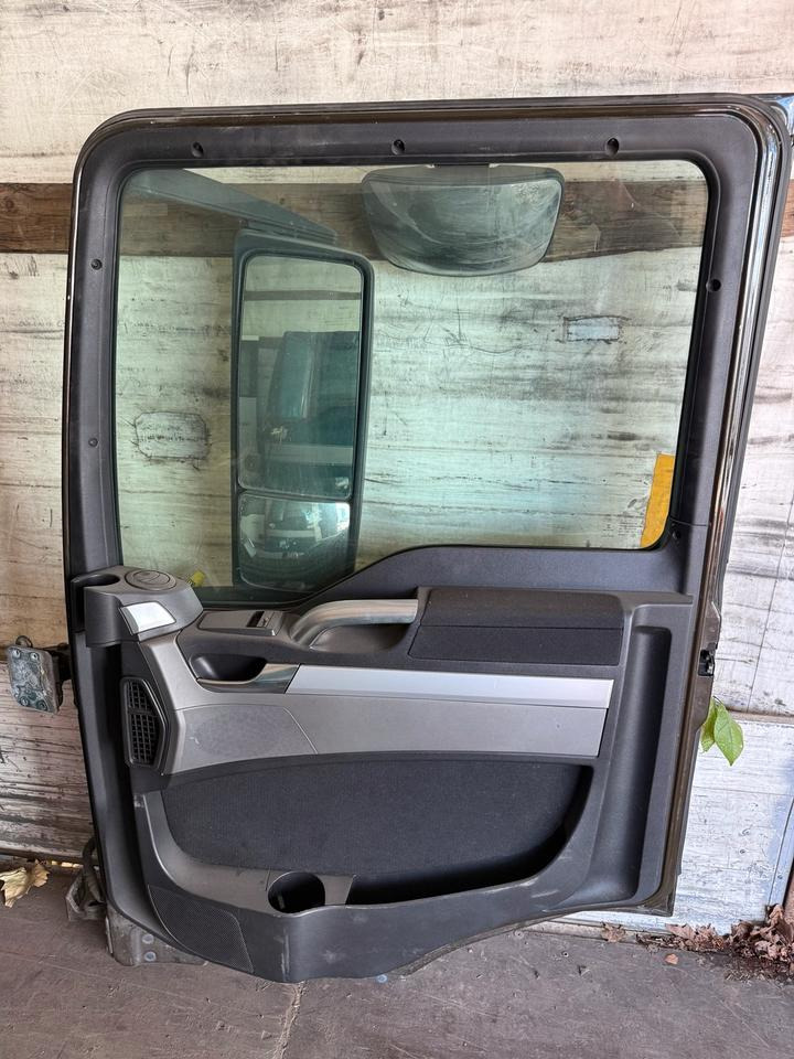 MAN TGS EU6 Beifahrertür Spiegel Innenverkleidung LN 80 - Vrata i dijelovi za Kamion: slika MAN TGS EU6 Beifahrertür Spiegel Innenverkleidung LN 80 - Vrata i dijelovi za Kamion MAN TGS EU6 Beifahrertür Spiegel Innenverkleidung LN 80 - Vrata i dijelovi za Kamion: slika MAN TGS EU6 Beifahrertür Spiegel Innenverkleidung LN 80 - Vrata i dijelovi za Kamion