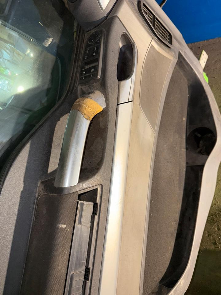 MAN TGS EU6 Fahrertür Grün Spiegel Innenverkleidung - Vrata i dijelovi za Kamion: slika MAN TGS EU6 Fahrertür Grün Spiegel Innenverkleidung - Vrata i dijelovi za Kamion MAN TGS EU6 Fahrertür Grün Spiegel Innenverkleidung - Vrata i dijelovi za Kamion: slika MAN TGS EU6 Fahrertür Grün Spiegel Innenverkleidung - Vrata i dijelovi za Kamion