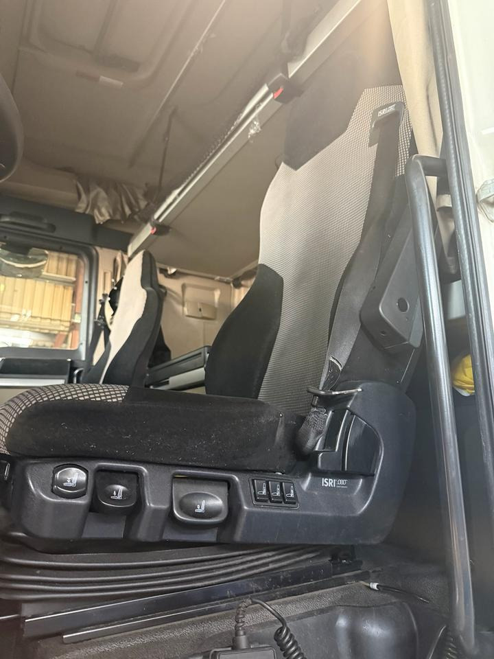 MAN TGX EU6 Fahrersitz - Sjedalo za Kamion: slika MAN TGX EU6 Fahrersitz - Sjedalo za Kamion MAN TGX EU6 Fahrersitz - Sjedalo za Kamion: slika MAN TGX EU6 Fahrersitz - Sjedalo za Kamion