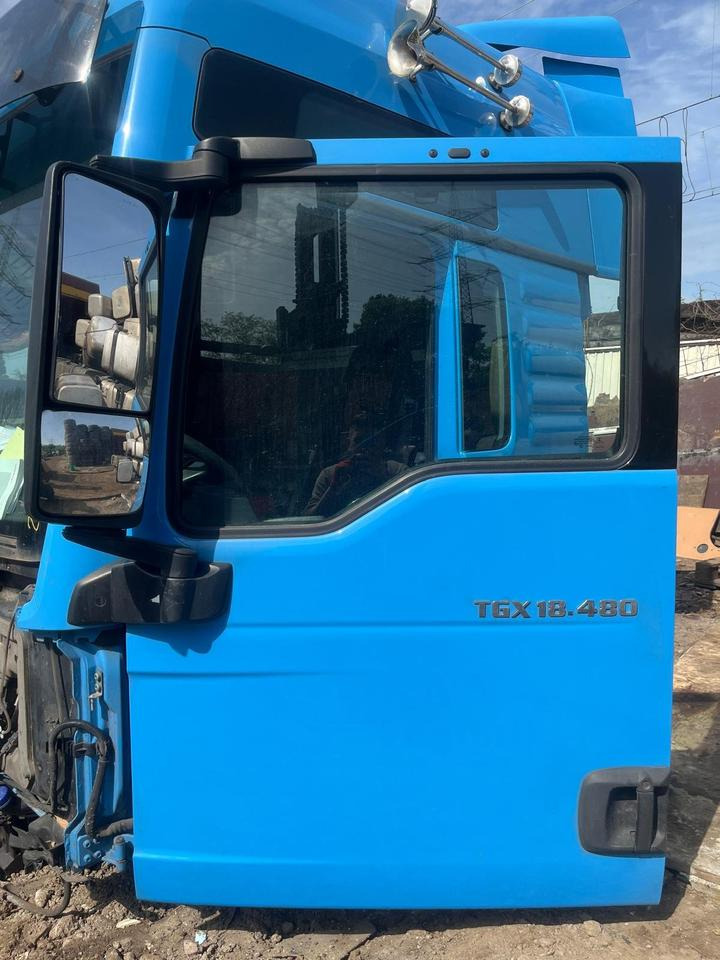 MAN TGX EU6 Fahrertür, Tür blau, Spiegel & Innenverkleidung - Vrata i dijelovi za Kamion: slika MAN TGX EU6 Fahrertür, Tür blau, Spiegel & Innenverkleidung - Vrata i dijelovi za Kamion MAN TGX EU6 Fahrertür, Tür blau, Spiegel & Innenverkleidung - Vrata i dijelovi za Kamion: slika MAN TGX EU6 Fahrertür, Tür blau, Spiegel & Innenverkleidung - Vrata i dijelovi za Kamion