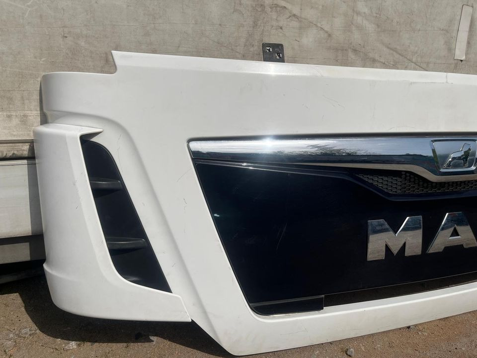 MAN TGX EU6 Motorhaube Kühlergrill 81.061110-6095 - Hladnjak za Kamion: slika MAN TGX EU6 Motorhaube Kühlergrill 81.061110-6095 - Hladnjak za Kamion MAN TGX EU6 Motorhaube Kühlergrill 81.061110-6095 - Hladnjak za Kamion: slika MAN TGX EU6 Motorhaube Kühlergrill 81.061110-6095 - Hladnjak za Kamion