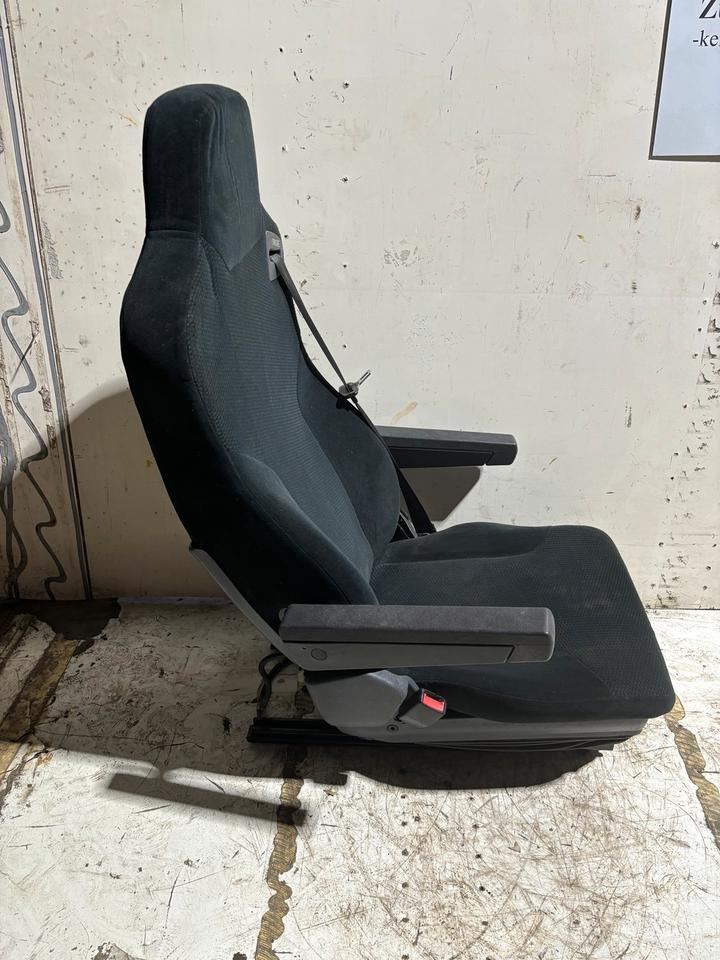 MAN TGX Fahrersitz - Sjedalo za Kamion: slika MAN TGX Fahrersitz - Sjedalo za Kamion MAN TGX Fahrersitz - Sjedalo za Kamion: slika MAN TGX Fahrersitz - Sjedalo za Kamion