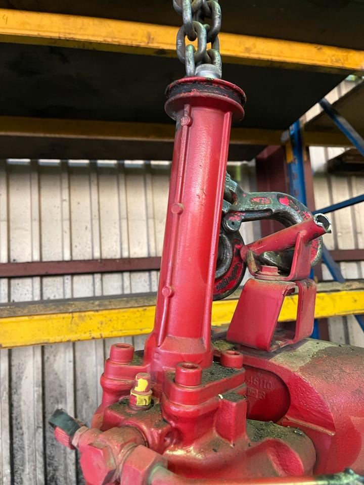 MAN TGX Lenkung Lenkgetriebe ZFLS 31 XL Fahrerhaus - Upravljački mehanizam za Kamion: slika MAN TGX Lenkung Lenkgetriebe ZFLS 31 XL Fahrerhaus - Upravljački mehanizam za Kamion MAN TGX Lenkung Lenkgetriebe ZFLS 31 XL Fahrerhaus - Upravljački mehanizam za Kamion: slika MAN TGX Lenkung Lenkgetriebe ZFLS 31 XL Fahrerhaus - Upravljački mehanizam za Kamion