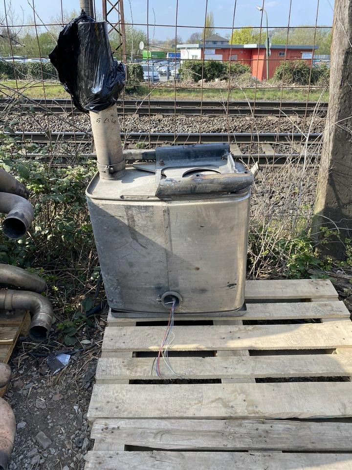 MAN TGX Schalldämpfer Auspuff EURO 5: 81 15103 0039 - Prigušni lonac za Kamion: slika MAN TGX Schalldämpfer Auspuff EURO 5: 81 15103 0039 - Prigušni lonac za Kamion MAN TGX Schalldämpfer Auspuff EURO 5: 81 15103 0039 - Prigušni lonac za Kamion: slika MAN TGX Schalldämpfer Auspuff EURO 5: 81 15103 0039 - Prigušni lonac za Kamion