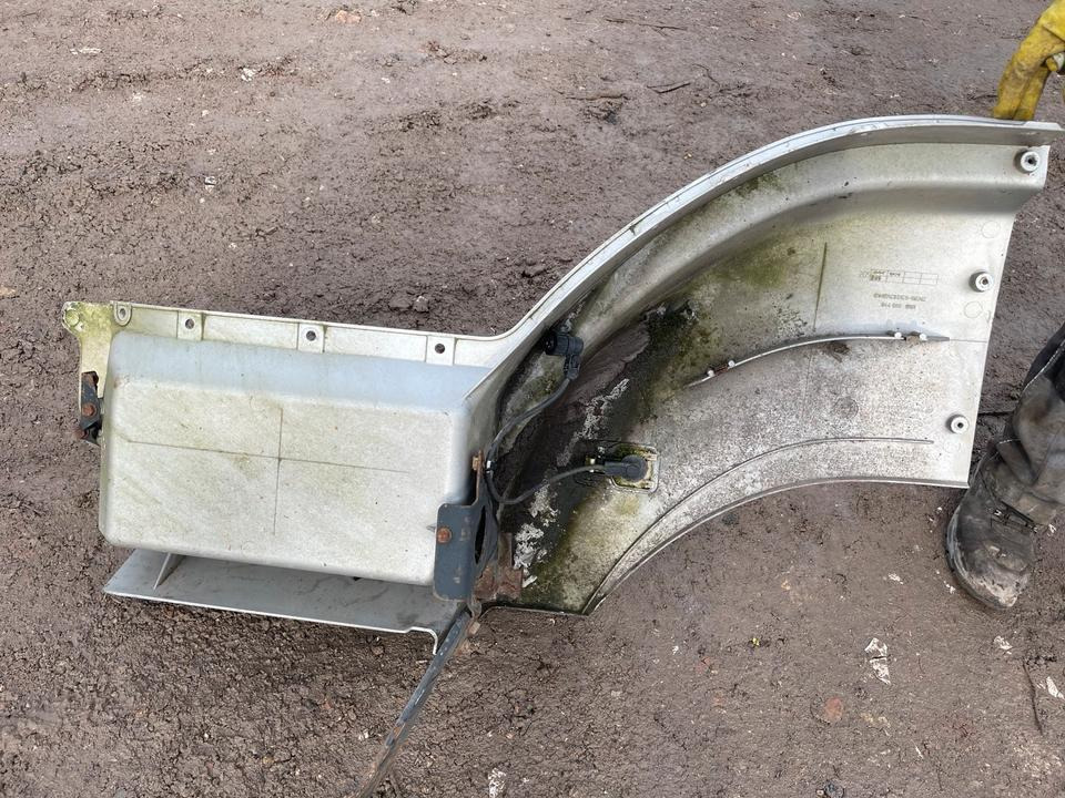 Mercedes AXOR Einstieg Rechts Kotflügel - Prag za Kamion: slika Mercedes AXOR Einstieg Rechts Kotflügel - Prag za Kamion Mercedes AXOR Einstieg Rechts Kotflügel - Prag za Kamion: slika Mercedes AXOR Einstieg Rechts Kotflügel - Prag za Kamion