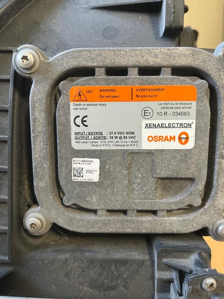 Mercedes Actros Bi Xenon Scheinwerfer Vorne Links A9608200639 - Prednja svjetla za Kamion: slika Mercedes Actros Bi Xenon Scheinwerfer Vorne Links A9608200639 - Prednja svjetla za Kamion Mercedes Actros Bi Xenon Scheinwerfer Vorne Links A9608200639 - Prednja svjetla za Kamion: slika Mercedes Actros Bi Xenon Scheinwerfer Vorne Links A9608200639 - Prednja svjetla za Kamion