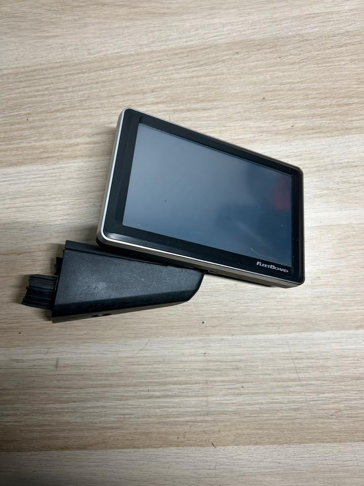 Mercedes Actros MP4 FleetBoard Monitor Display A0008272157 - Tahograf za Kamion: slika Mercedes Actros MP4 FleetBoard Monitor Display A0008272157 - Tahograf za Kamion Mercedes Actros MP4 FleetBoard Monitor Display A0008272157 - Tahograf za Kamion: slika Mercedes Actros MP4 FleetBoard Monitor Display A0008272157 - Tahograf za Kamion