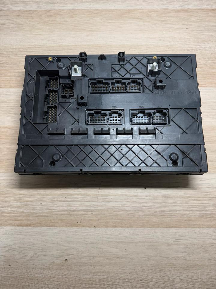 Mercedes Actros MP4 Sicherungskasten A0014462458 - Osigurač: slika Mercedes Actros MP4 Sicherungskasten A0014462458 - Osigurač Mercedes Actros MP4 Sicherungskasten A0014462458 - Osigurač: slika Mercedes Actros MP4 Sicherungskasten A0014462458 - Osigurač