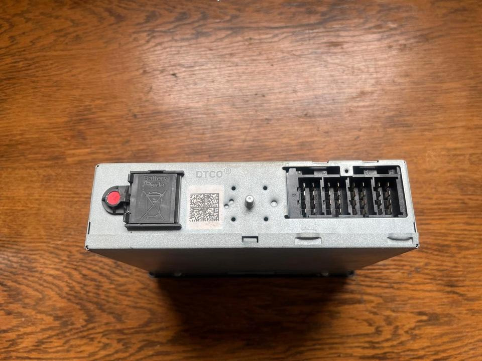 Mercedes Actros MP4 Tachograph A0024463633 - Tahograf za Kamion: slika Mercedes Actros MP4 Tachograph A0024463633 - Tahograf za Kamion Mercedes Actros MP4 Tachograph A0024463633 - Tahograf za Kamion: slika Mercedes Actros MP4 Tachograph A0024463633 - Tahograf za Kamion