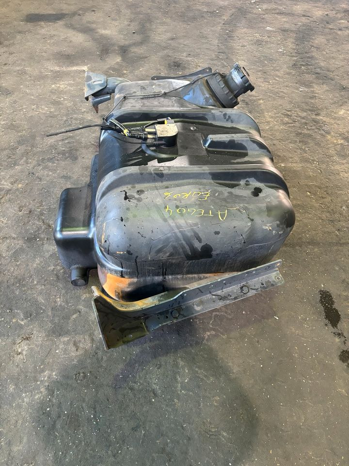 Mercedes Atego 4 EU6 Dieseltank Tank Tankbehälter 200L - Spremnik goriva za Kamion: slika Mercedes Atego 4 EU6 Dieseltank Tank Tankbehälter 200L - Spremnik goriva za Kamion Mercedes Atego 4 EU6 Dieseltank Tank Tankbehälter 200L - Spremnik goriva za Kamion: slika Mercedes Atego 4 EU6 Dieseltank Tank Tankbehälter 200L - Spremnik goriva za Kamion