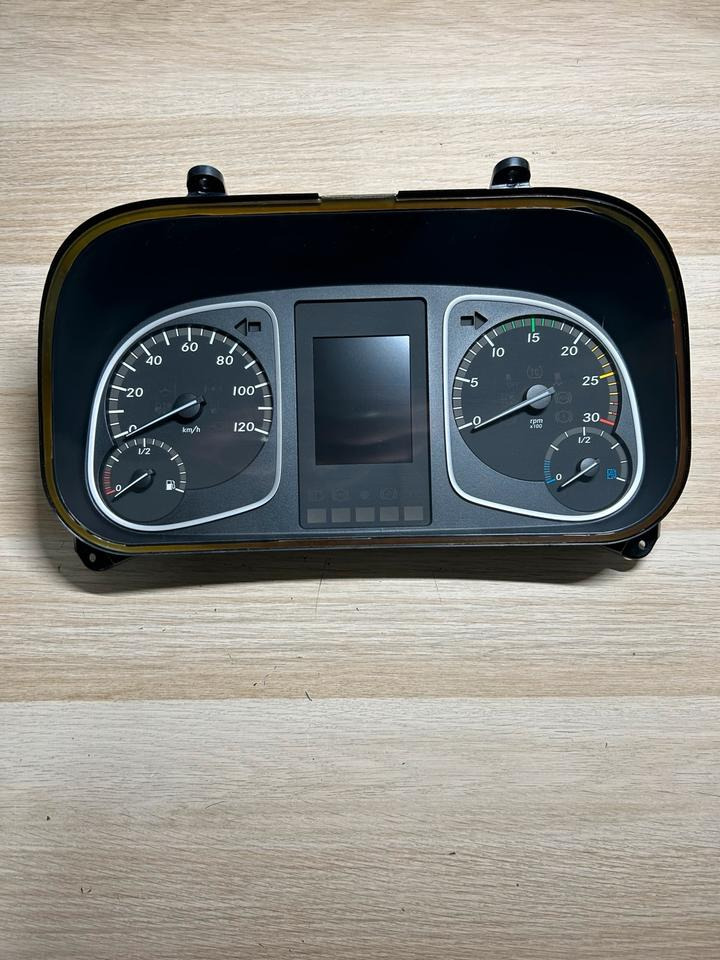 Mercedes Atego 4 EU6 Kombiinstrument A9674464321 - Ploča s instrumentima: slika Mercedes Atego 4 EU6 Kombiinstrument A9674464321 - Ploča s instrumentima Mercedes Atego 4 EU6 Kombiinstrument A9674464321 - Ploča s instrumentima: slika Mercedes Atego 4 EU6 Kombiinstrument A9674464321 - Ploča s instrumentima