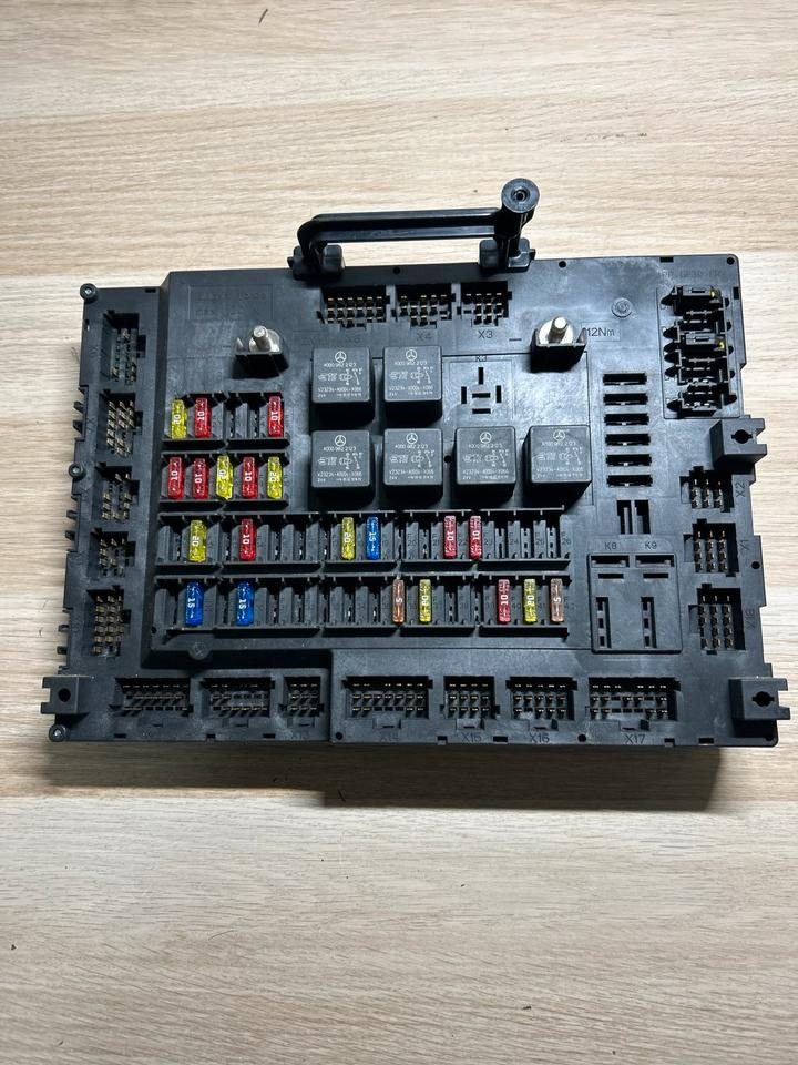 Mercedes Atego 4 EU6 Sicherungskasten A0014461958 - Osigurač: slika Mercedes Atego 4 EU6 Sicherungskasten A0014461958 - Osigurač Mercedes Atego 4 EU6 Sicherungskasten A0014461958 - Osigurač: slika Mercedes Atego 4 EU6 Sicherungskasten A0014461958 - Osigurač