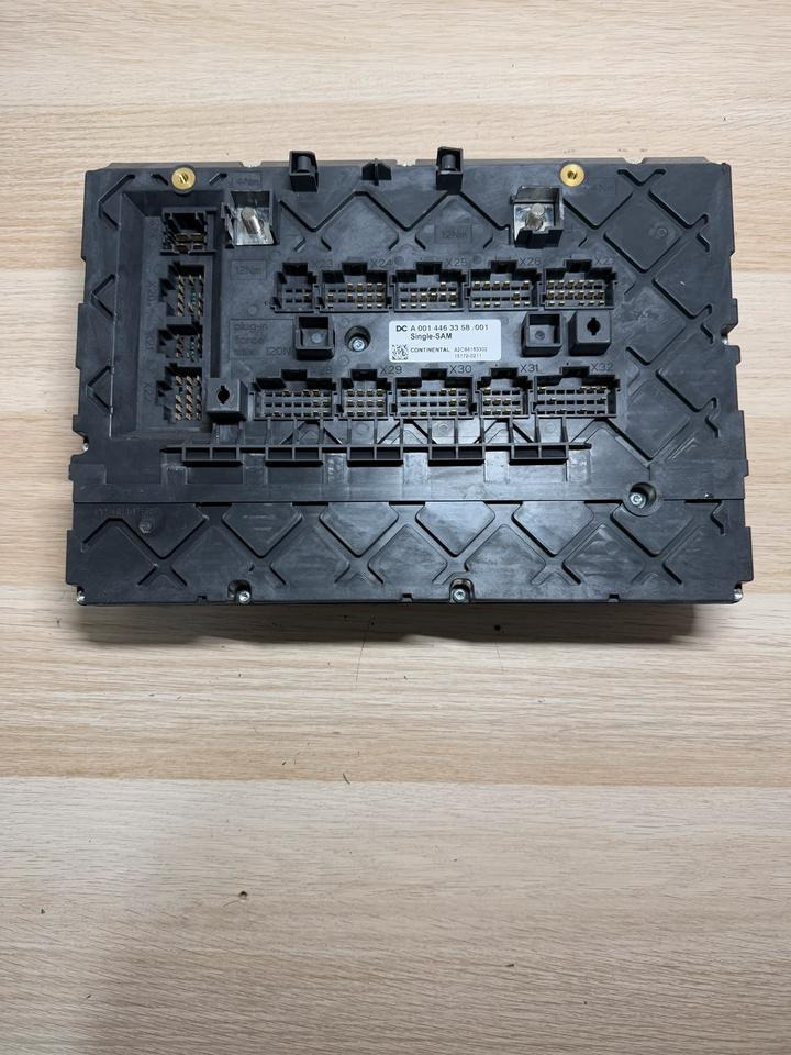 Mercedes Atego 4 EU6 Sicherungskasten A0014463358 - Osigurač: slika Mercedes Atego 4 EU6 Sicherungskasten A0014463358 - Osigurač Mercedes Atego 4 EU6 Sicherungskasten A0014463358 - Osigurač: slika Mercedes Atego 4 EU6 Sicherungskasten A0014463358 - Osigurač