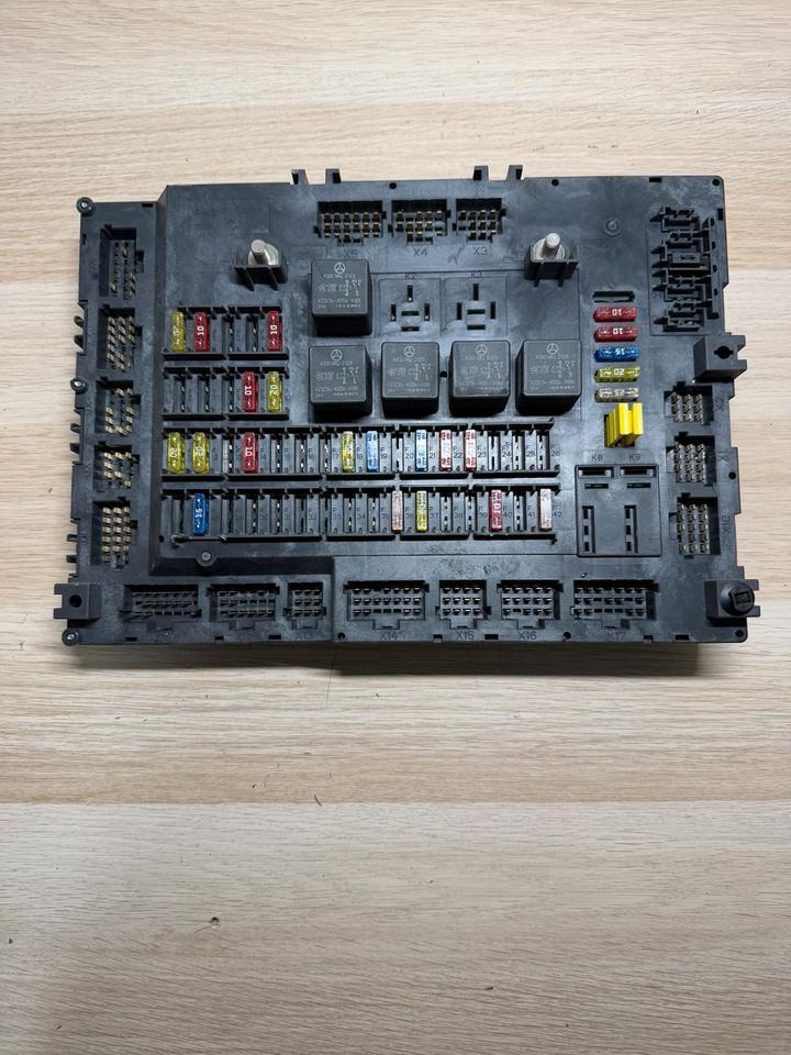 Mercedes Atego 4 EU6 Sicherungskasten A0014463358 - Osigurač: slika Mercedes Atego 4 EU6 Sicherungskasten A0014463358 - Osigurač Mercedes Atego 4 EU6 Sicherungskasten A0014463358 - Osigurač: slika Mercedes Atego 4 EU6 Sicherungskasten A0014463358 - Osigurač