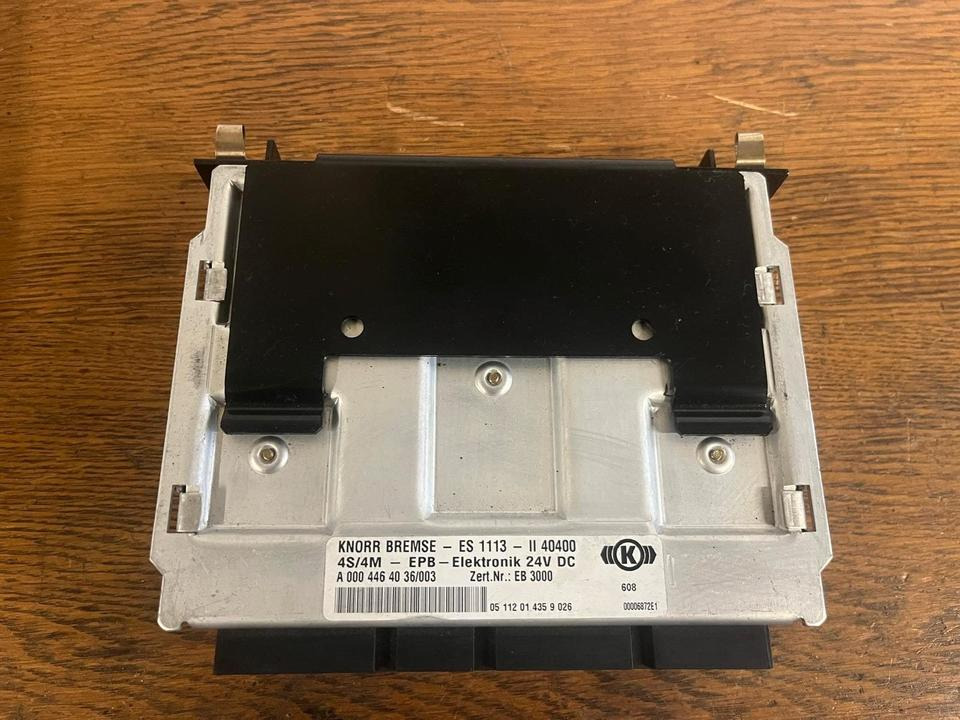 Mercedes Atego EPB Steuergerät KNORR-BREMSE A0004464036 - Upravljačka jedinica (ECU): slika Mercedes Atego EPB Steuergerät KNORR-BREMSE A0004464036 - Upravljačka jedinica (ECU) Mercedes Atego EPB Steuergerät KNORR-BREMSE A0004464036 - Upravljačka jedinica (ECU): slika Mercedes Atego EPB Steuergerät KNORR-BREMSE A0004464036 - Upravljačka jedinica (ECU)