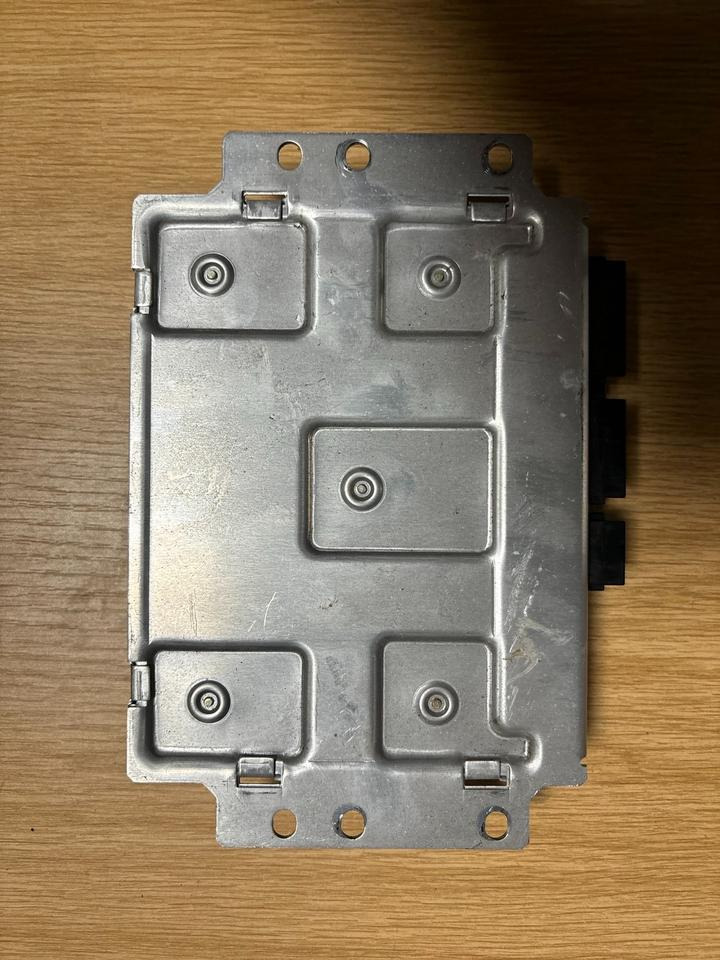 Mercedes Atego Knorr-Bremse ABS Steuergerät A0004464014 - Upravljačka jedinica (ECU) za Kamion: slika Mercedes Atego Knorr-Bremse ABS Steuergerät A0004464014 - Upravljačka jedinica (ECU) za Kamion Mercedes Atego Knorr-Bremse ABS Steuergerät A0004464014 - Upravljačka jedinica (ECU) za Kamion: slika Mercedes Atego Knorr-Bremse ABS Steuergerät A0004464014 - Upravljačka jedinica (ECU) za Kamion