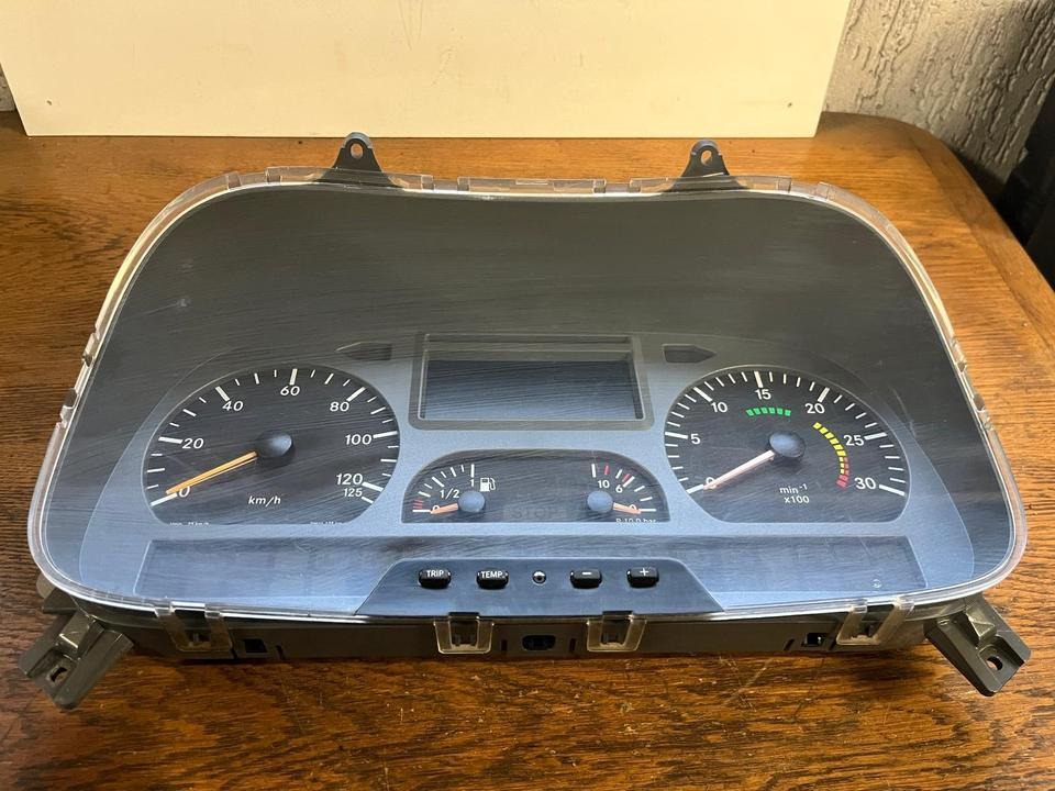 Mercedes Atego Kombiinstrument / Tacho A0034462221 - Ploča s instrumentima za Kamion: slika Mercedes Atego Kombiinstrument / Tacho A0034462221 - Ploča s instrumentima za Kamion Mercedes Atego Kombiinstrument / Tacho A0034462221 - Ploča s instrumentima za Kamion: slika Mercedes Atego Kombiinstrument / Tacho A0034462221 - Ploča s instrumentima za Kamion