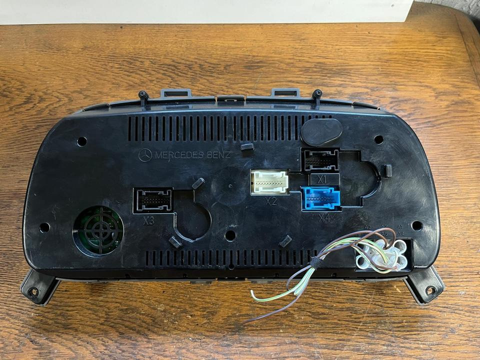 Mercedes Atego Kombiinstrument / Tacho A0044463421 - Ploča s instrumentima za Kamion: slika Mercedes Atego Kombiinstrument / Tacho A0044463421 - Ploča s instrumentima za Kamion Mercedes Atego Kombiinstrument / Tacho A0044463421 - Ploča s instrumentima za Kamion: slika Mercedes Atego Kombiinstrument / Tacho A0044463421 - Ploča s instrumentima za Kamion