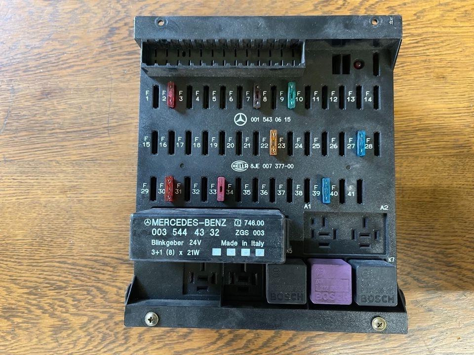 Mercedes Atego Sicherungskasten (Zentralelektrik) 0015430615 - Osigurač za Kamion: slika Mercedes Atego Sicherungskasten (Zentralelektrik) 0015430615 - Osigurač za Kamion Mercedes Atego Sicherungskasten (Zentralelektrik) 0015430615 - Osigurač za Kamion: slika Mercedes Atego Sicherungskasten (Zentralelektrik) 0015430615 - Osigurač za Kamion