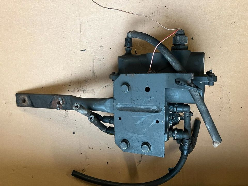 Mercedes-Benz Actros Atego EU4 EU5 AdBlue Pumpe A0001402778 - Pumpa goriva za Kamion: slika Mercedes-Benz Actros Atego EU4 EU5 AdBlue Pumpe A0001402778 - Pumpa goriva za Kamion Mercedes-Benz Actros Atego EU4 EU5 AdBlue Pumpe A0001402778 - Pumpa goriva za Kamion: slika Mercedes-Benz Actros Atego EU4 EU5 AdBlue Pumpe A0001402778 - Pumpa goriva za Kamion
