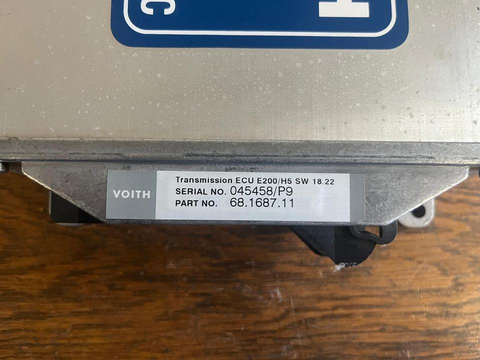 VOITH Automatik Getriebe Steuergerät A0024460010 - Upravljačka jedinica (ECU) za Kamion: slika VOITH Automatik Getriebe Steuergerät A0024460010 - Upravljačka jedinica (ECU) za Kamion VOITH Automatik Getriebe Steuergerät A0024460010 - Upravljačka jedinica (ECU) za Kamion: slika VOITH Automatik Getriebe Steuergerät A0024460010 - Upravljačka jedinica (ECU) za Kamion