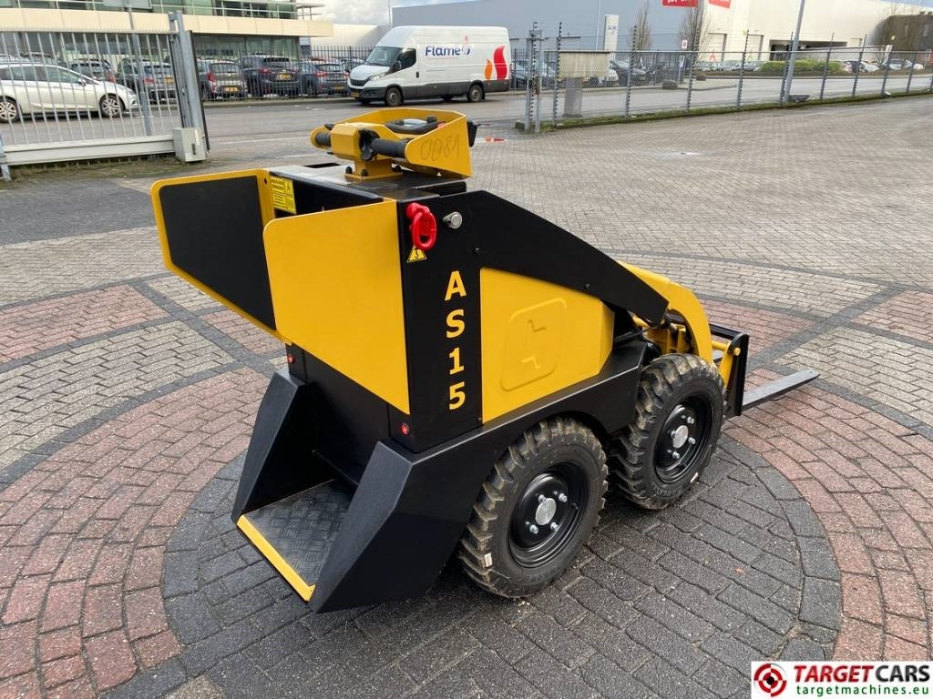 Conmeq AS15 Mini Skid Steer Electric Wheel Loader - Mini utovarivač: slika Conmeq AS15 Mini Skid Steer Electric Wheel Loader - Mini utovarivač Conmeq AS15 Mini Skid Steer Electric Wheel Loader - Mini utovarivač: slika Conmeq AS15 Mini Skid Steer Electric Wheel Loader - Mini utovarivač