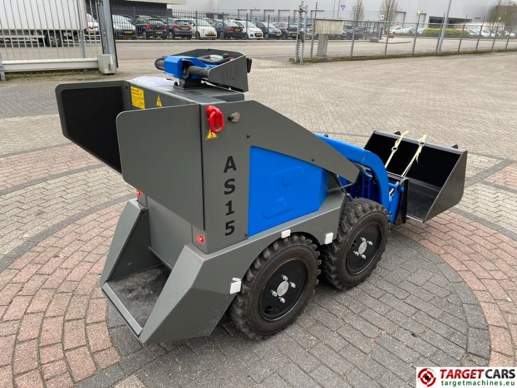 Conmeq AS15 Mini Skid Steer Loader 4x4 Electric - Mini utovarivač: slika Conmeq AS15 Mini Skid Steer Loader 4x4 Electric - Mini utovarivač Conmeq AS15 Mini Skid Steer Loader 4x4 Electric - Mini utovarivač: slika Conmeq AS15 Mini Skid Steer Loader 4x4 Electric - Mini utovarivač