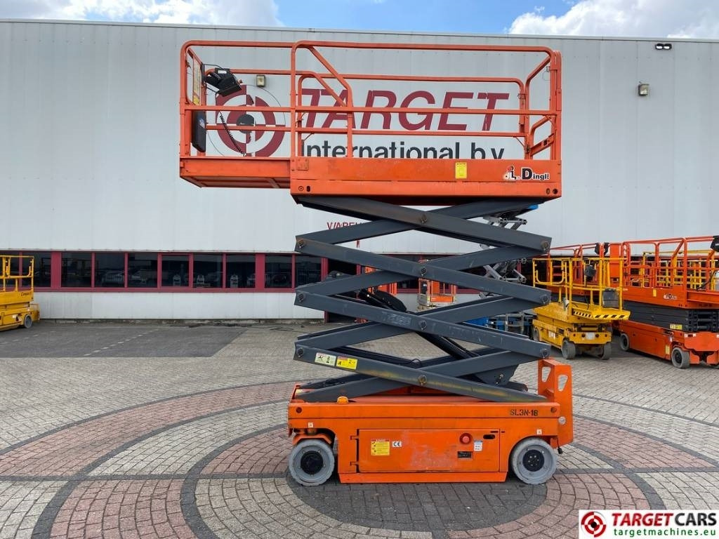 Dingli JCPT1008DC Electric Scissor Work Lift 1000cm - Škarasta podizna platforma: slika Dingli JCPT1008DC Electric Scissor Work Lift 1000cm - Škarasta podizna platforma Dingli JCPT1008DC Electric Scissor Work Lift 1000cm - Škarasta podizna platforma: slika Dingli JCPT1008DC Electric Scissor Work Lift 1000cm - Škarasta podizna platforma