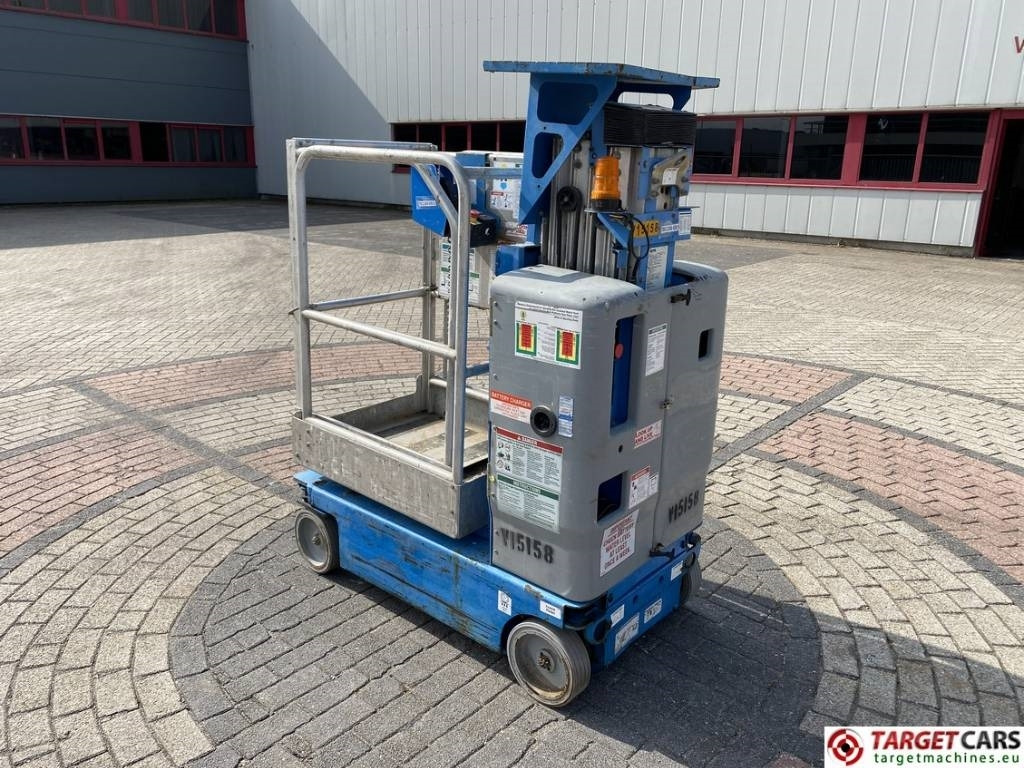 Genie GR-15 Runabout Electric Vertical Mast Lift 652cm - Platforma za podizanje stupa u okomitom položaju: slika Genie GR-15 Runabout Electric Vertical Mast Lift 652cm - Platforma za podizanje stupa u okomitom položaju Genie GR-15 Runabout Electric Vertical Mast Lift 652cm - Platforma za podizanje stupa u okomitom položaju: slika Genie GR-15 Runabout Electric Vertical Mast Lift 652cm - Platforma za podizanje stupa u okomitom položaju