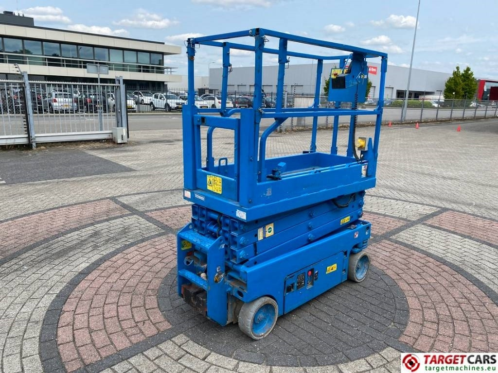Genie GS-1932 Electric Scissor Work Lift 779cm - Škarasta podizna platforma: slika Genie GS-1932 Electric Scissor Work Lift 779cm - Škarasta podizna platforma Genie GS-1932 Electric Scissor Work Lift 779cm - Škarasta podizna platforma: slika Genie GS-1932 Electric Scissor Work Lift 779cm - Škarasta podizna platforma