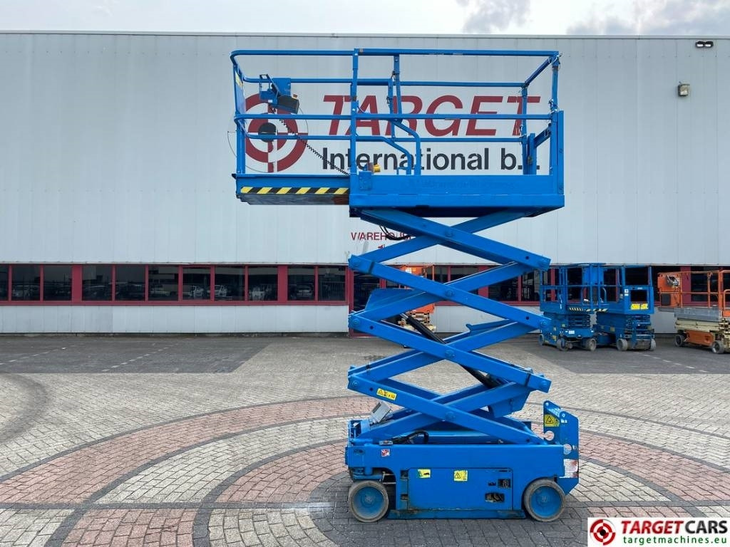 Genie GS-1932 Electric Scissor Work Lift 779cm - Škarasta podizna platforma: slika Genie GS-1932 Electric Scissor Work Lift 779cm - Škarasta podizna platforma Genie GS-1932 Electric Scissor Work Lift 779cm - Škarasta podizna platforma: slika Genie GS-1932 Electric Scissor Work Lift 779cm - Škarasta podizna platforma