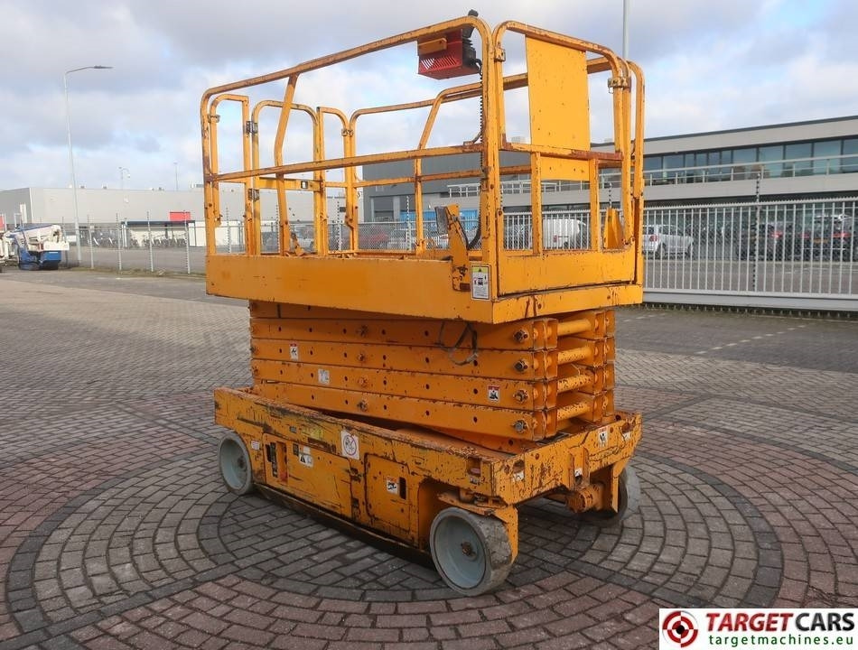 Genie GS-3246 Electric Scissor Work Lift 1175cm DEFECT - Škarasta podizna platforma: slika Genie GS-3246 Electric Scissor Work Lift 1175cm DEFECT - Škarasta podizna platforma Genie GS-3246 Electric Scissor Work Lift 1175cm DEFECT - Škarasta podizna platforma: slika Genie GS-3246 Electric Scissor Work Lift 1175cm DEFECT - Škarasta podizna platforma