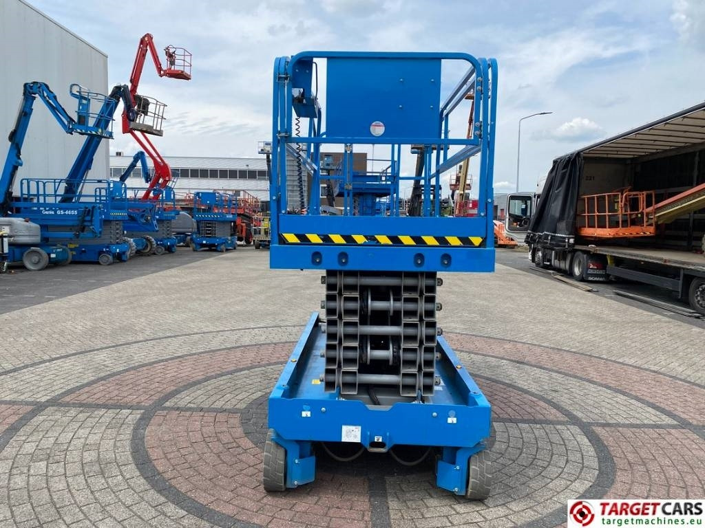 Škarasta podizna platforma Genie GS-4655 Electric E-Drive Scissor Work Lift 1595cm: slika Škarasta podizna platforma Genie GS-4655 Electric E-Drive Scissor Work Lift 1595cm
