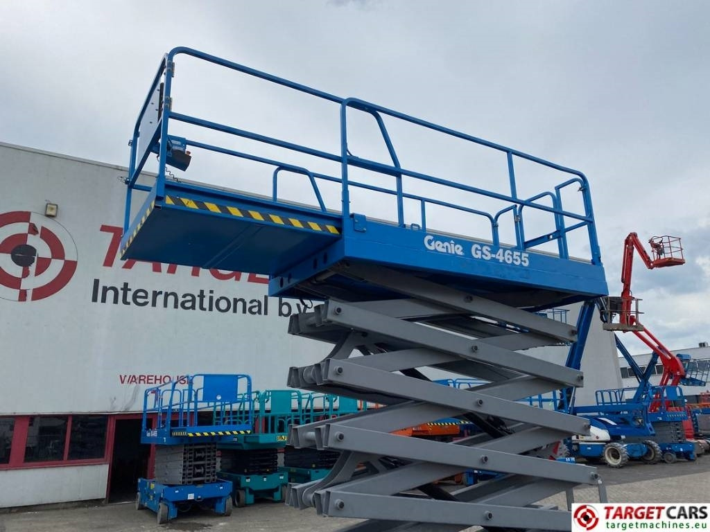 Škarasta podizna platforma Genie GS-4655 Electric E-Drive Scissor Work Lift 1595cm: slika Škarasta podizna platforma Genie GS-4655 Electric E-Drive Scissor Work Lift 1595cm